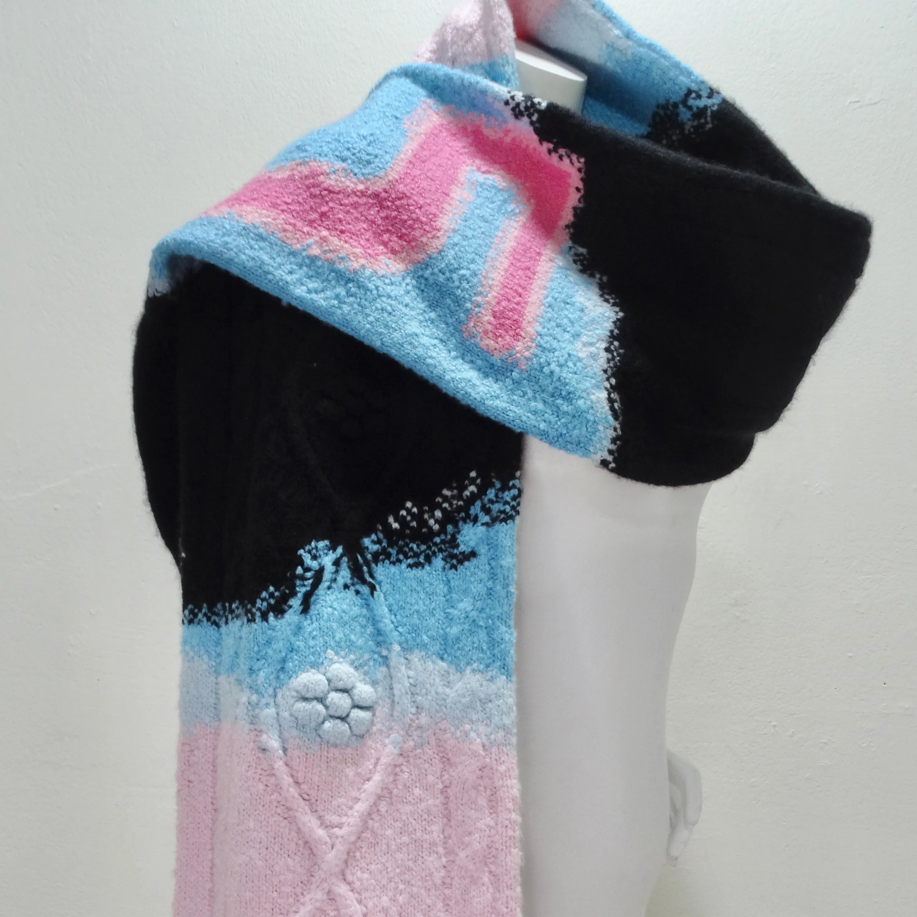 Chanel SS 2023 No 5 Cashmere Knit Scarf