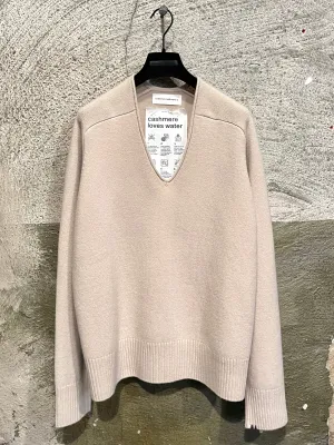 Extreme Cashmere knitted V-neck sweater