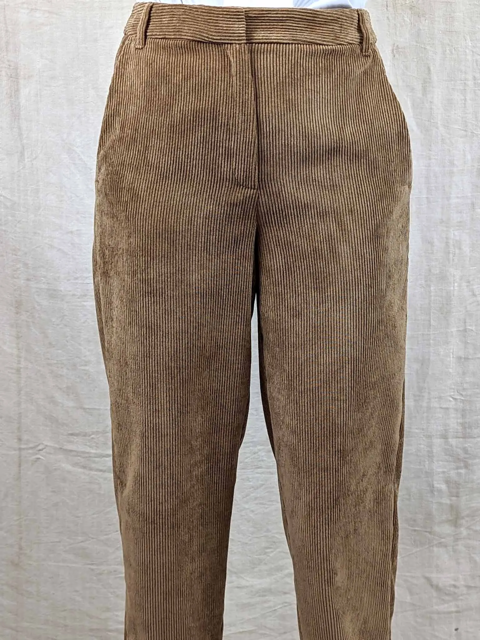 i-Blues CEPPO Corduroy Trousers in CAMEL