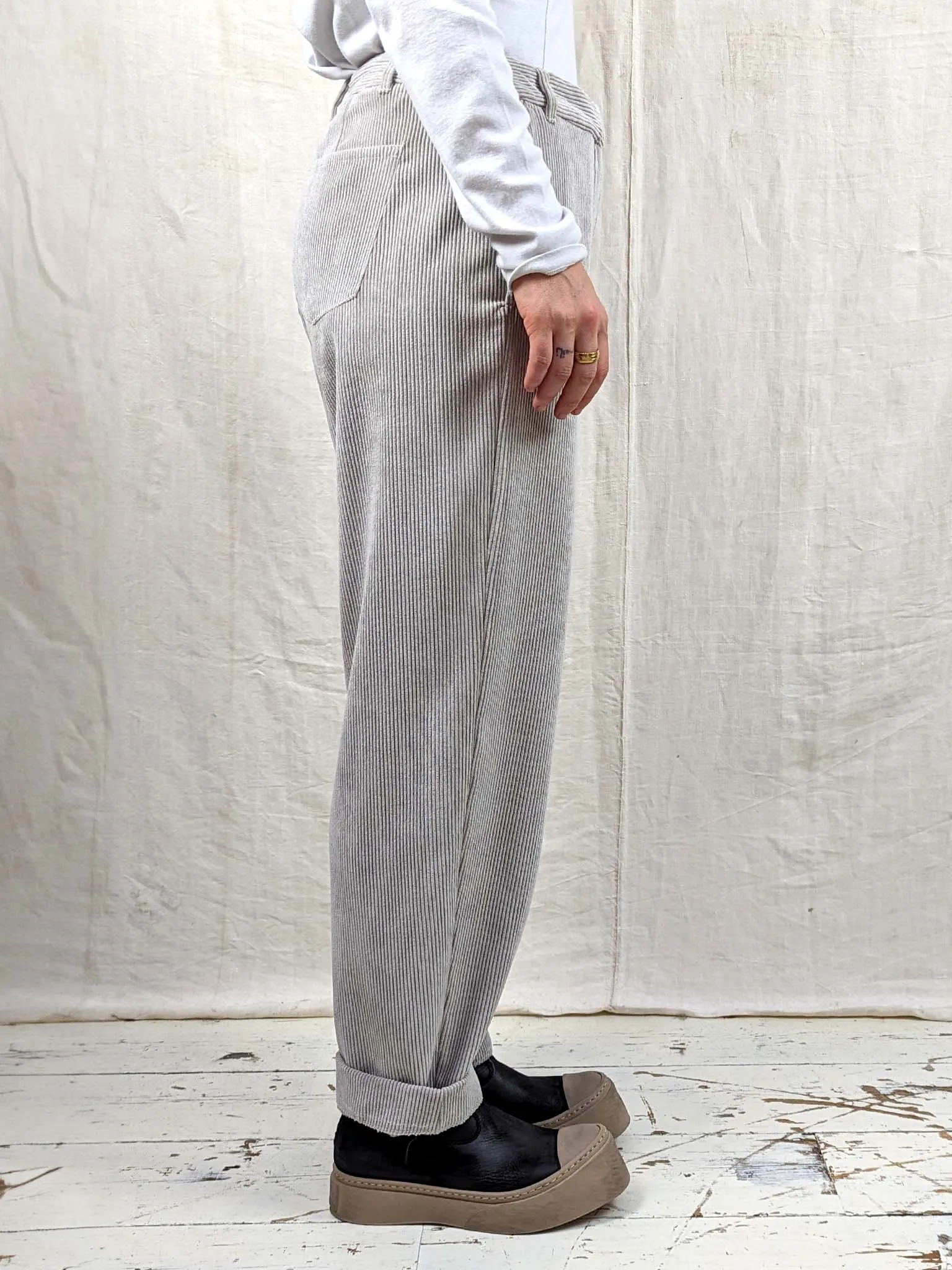 i-Blues CEPPO Corduroy Trousers in PUTTY