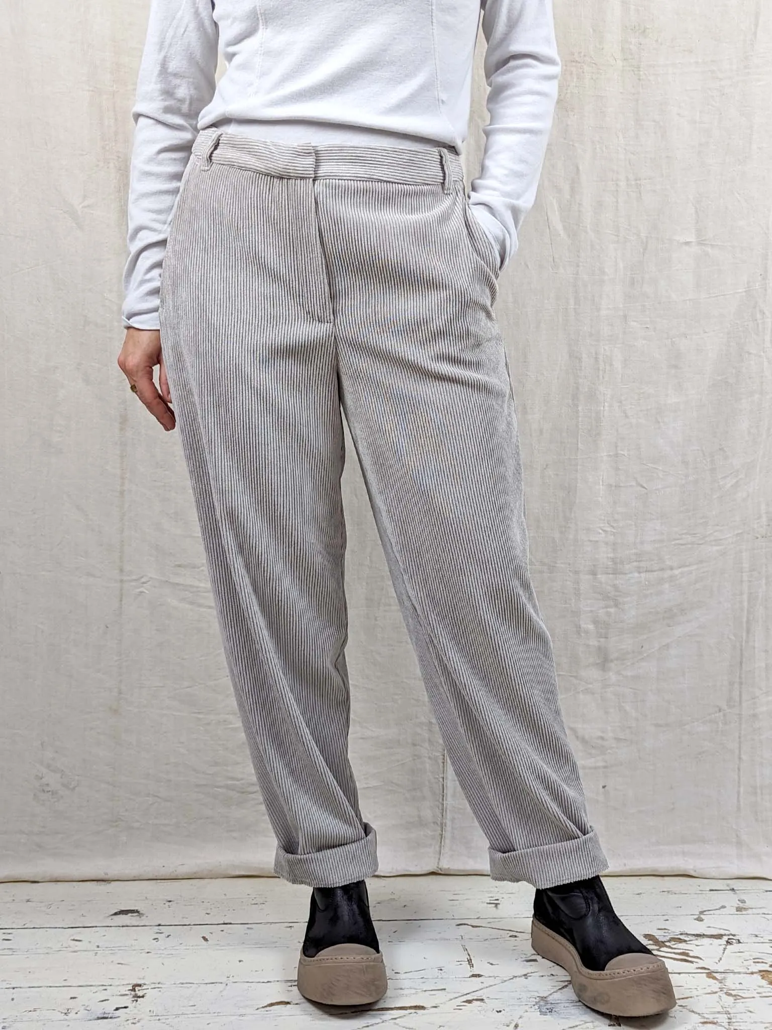 i-Blues CEPPO Corduroy Trousers in PUTTY