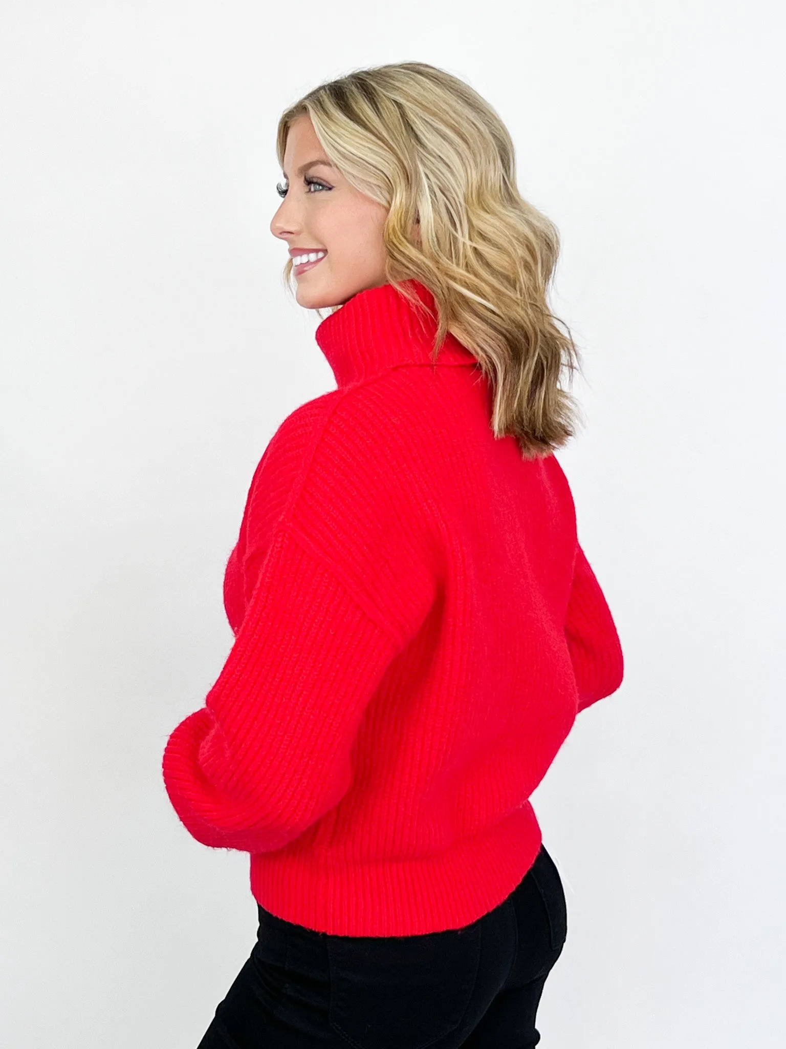 Ruth - Turtleneck Knit Sweater (Red)