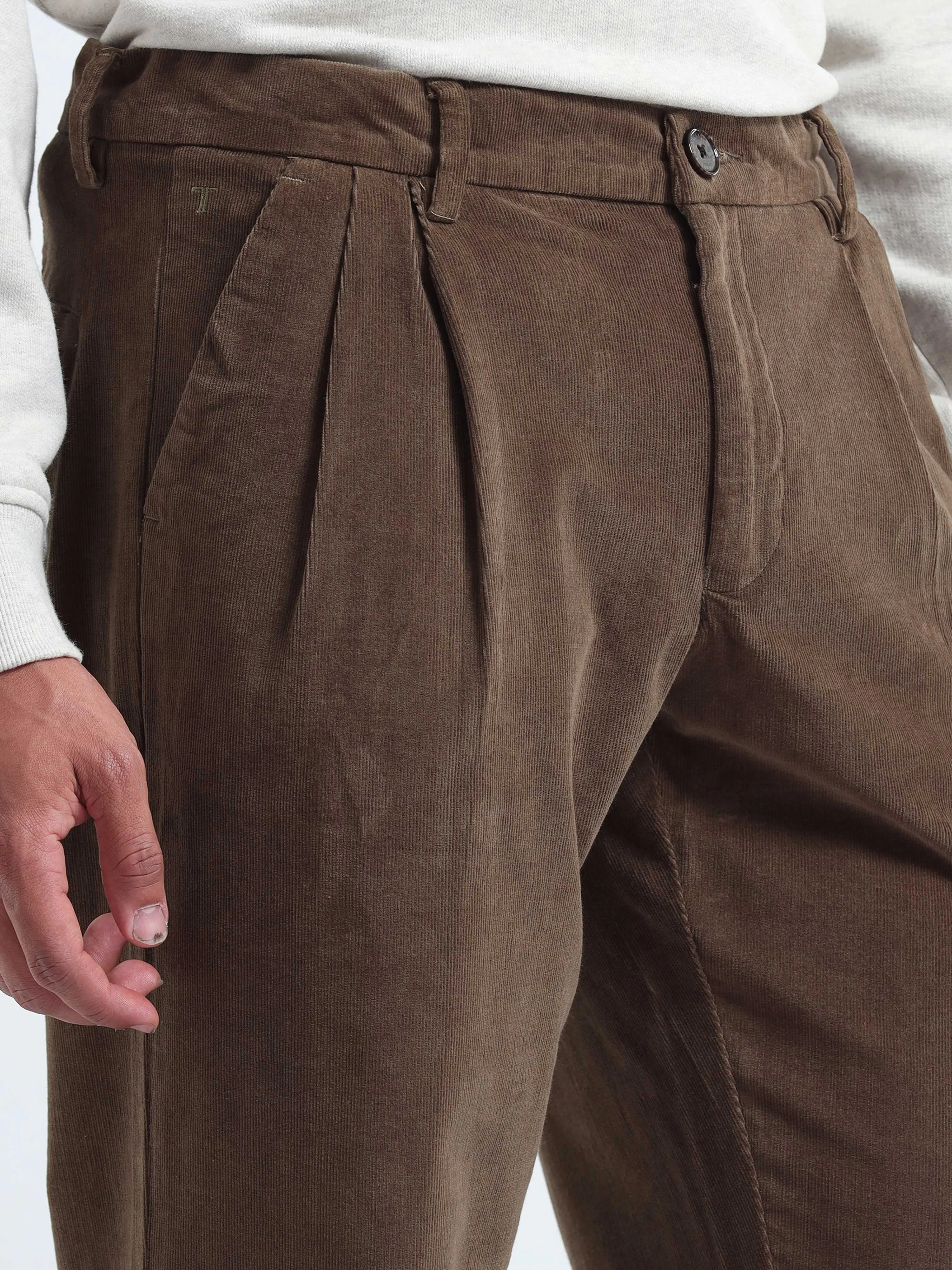 Soft Corduroy Oak Olive Relaxed Pleated Pant