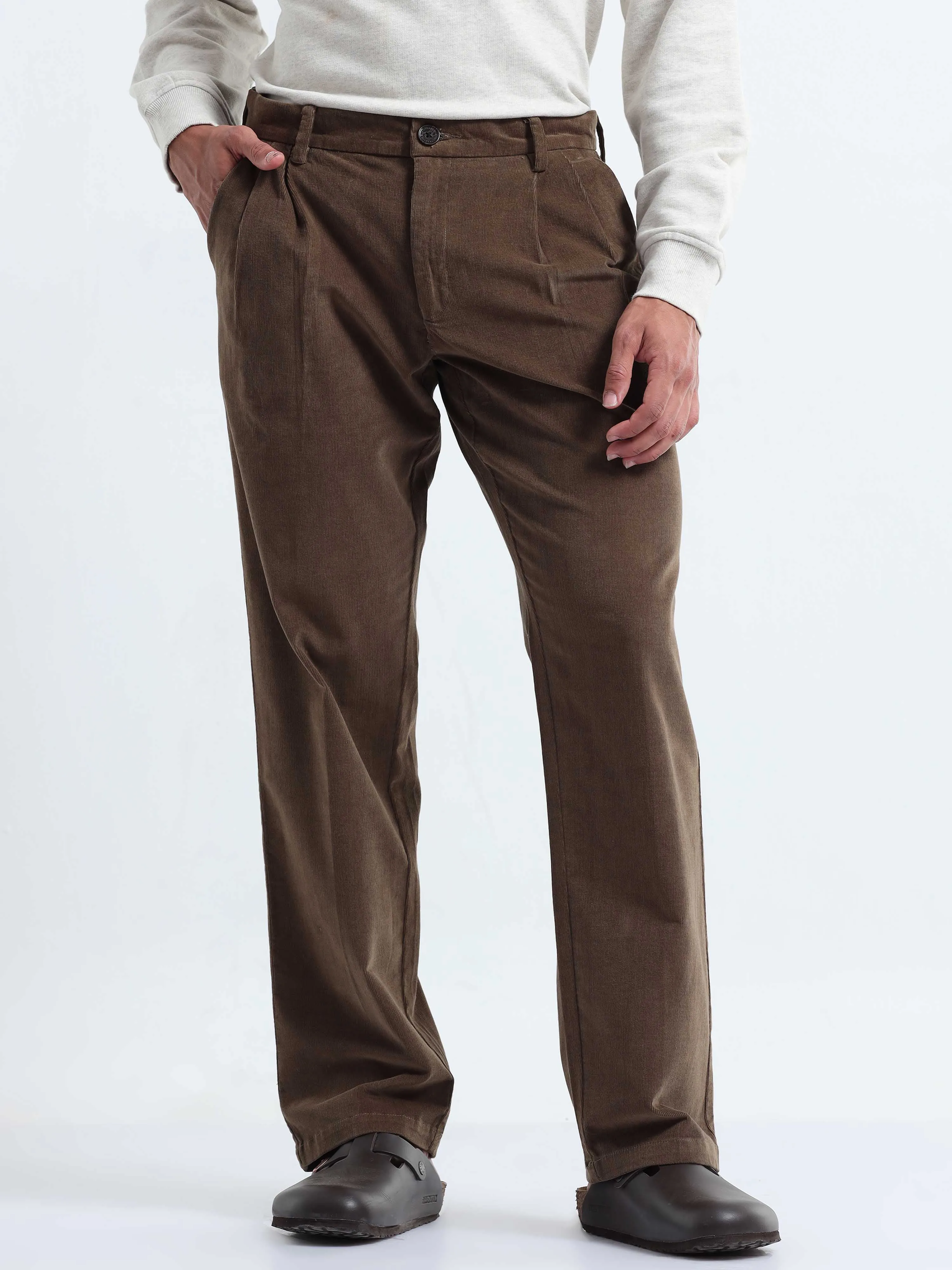 Soft Corduroy Oak Olive Relaxed Pleated Pant